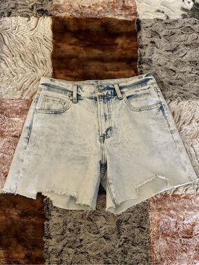 ee:some (eesome) Distressed Acid Wash Denim/Jean Shorts. Style PG13057